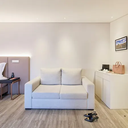 Hotel Moon & Sun 4*