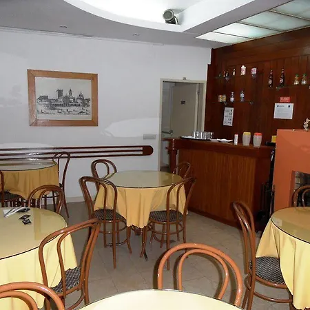 Готель Moon & Sun 4*