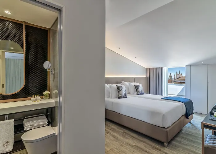 ホテル Moon & Sun ブラガ